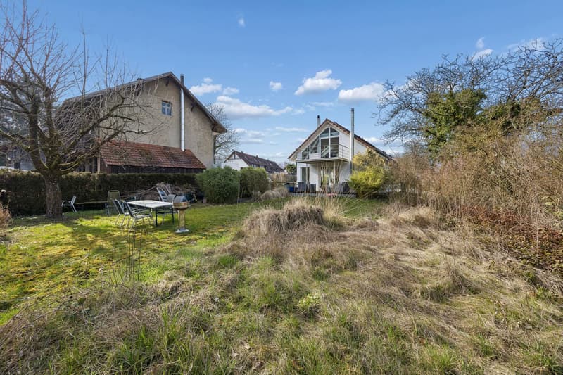 790 m² plot in sunny residential area - versatile possibilities for renovation, extension or replacement new building (4)