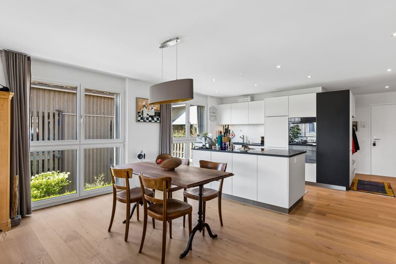 Staufen: Moderne 4.5-Zi.-Wohnung mit grossem Balkon, ruhig (4)