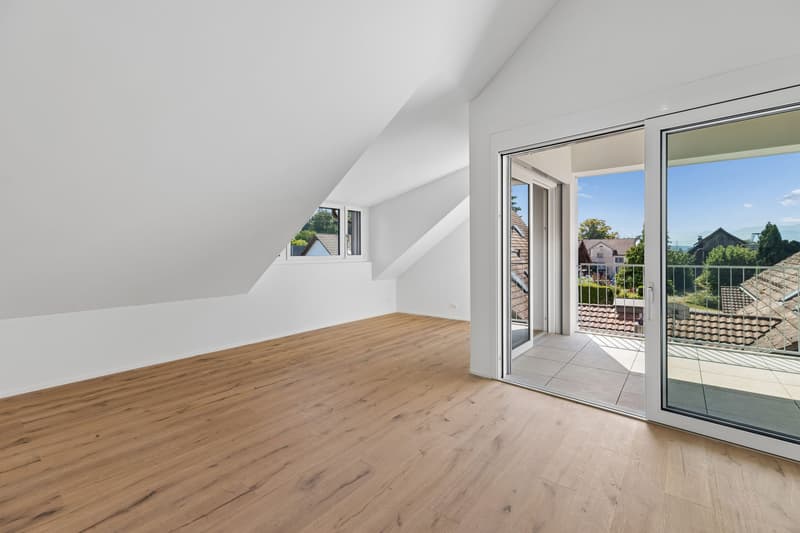 Appartement moderne de 3,5 pièces sous les toits - lumineux et accueillant (7)