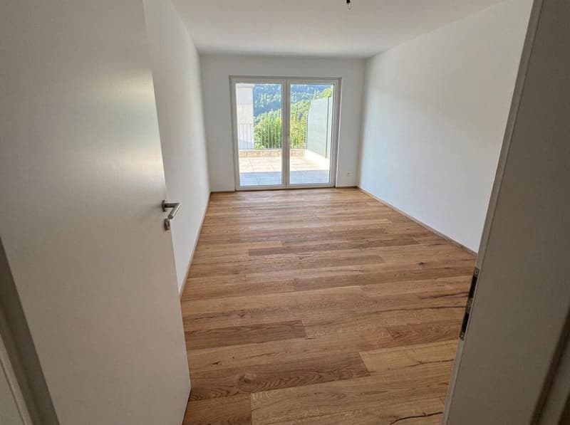 Exklusive 4.5-Zimmer-Wohnung in sonniger Hanglage von Grellingen (12)