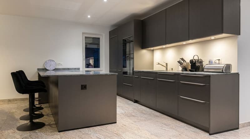 Exklusive 4.5-Zimmer-Wohnung in sonniger Hanglage von Grellingen (13)