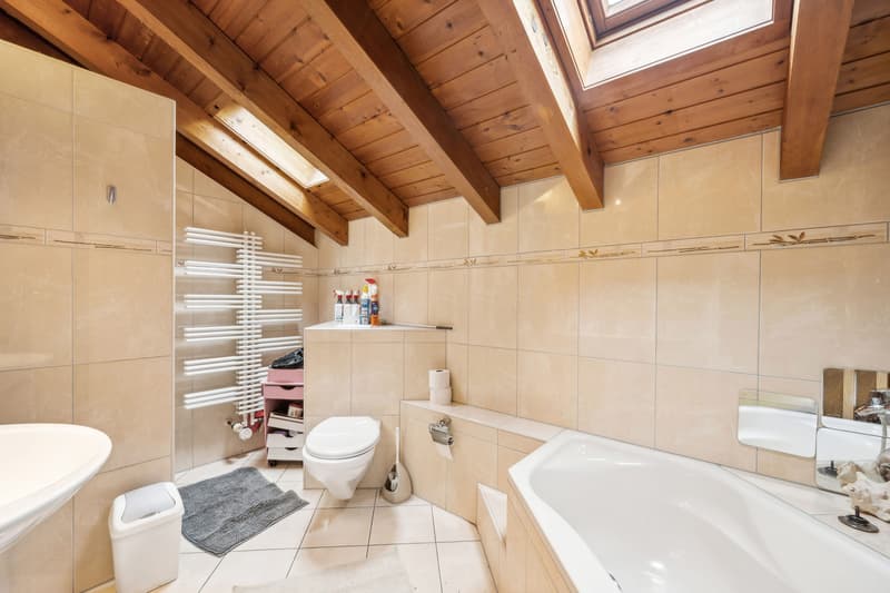 Exklusives Wohnen mit Aussicht: Einfamilienhaus mit Einliegerwohnung (11)