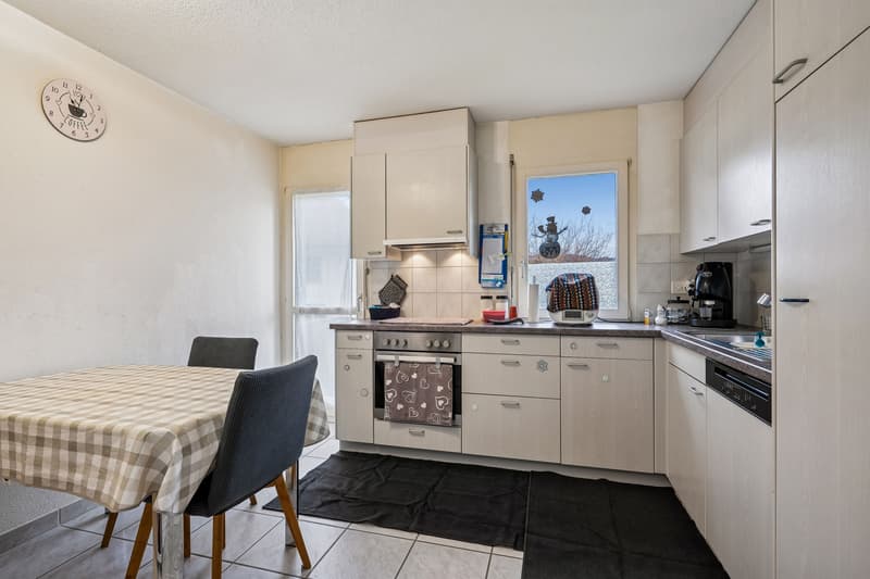 Familienfreundliche 5.5-Zimmer-Wohnung mit viel Raum und Komfort (3)