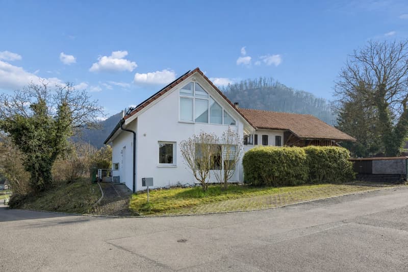 Ihr neues Zuhause: ruhig gelegen, grosszügig und voller Möglichkeiten! (2)