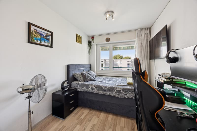 Grosszügige 6.5-Zimmer-Dachwohnung mit flexiblem Grundriss - teilbar in 3.5- und 4.5-Zimmer-Wohnung (12)