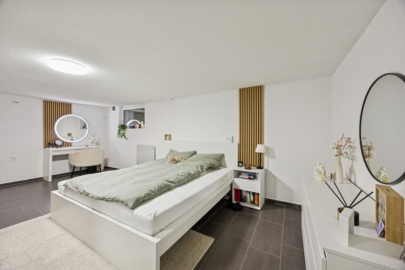 Stilvoll renoviertes 5.5-Zimmer-Reihenhaus mit 166 m² Wohnkomfort und grosser Terrasse (7)