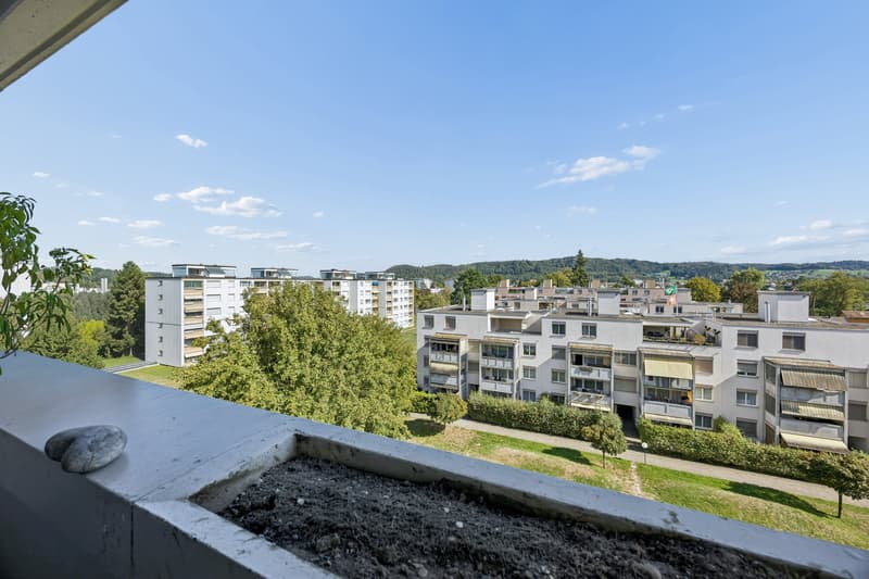Attraktive 4.5-Zimmer-Wohnung im obersten Geschoss mit Lift und neuer Küche (7)