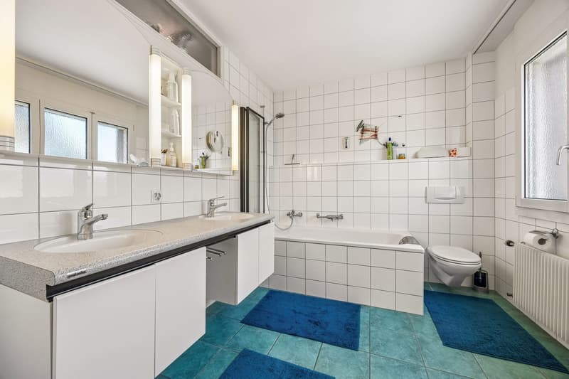 Grosszügiges Einfamilienhaus mit aussergewöhnlichem Potenzial und wunderschönem Garten (11)