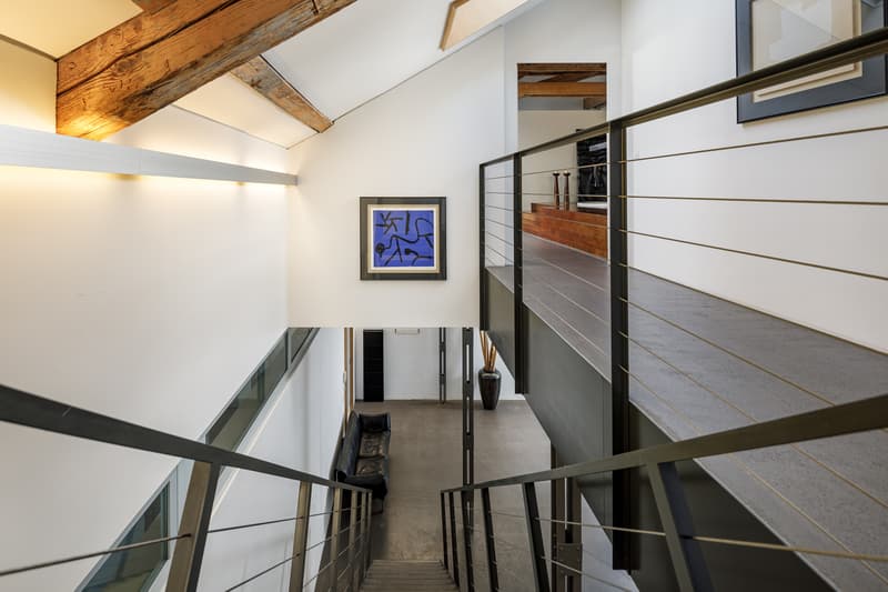 EXTRAORDINARY DUPLEX LOFT BY THE RIVER (4)