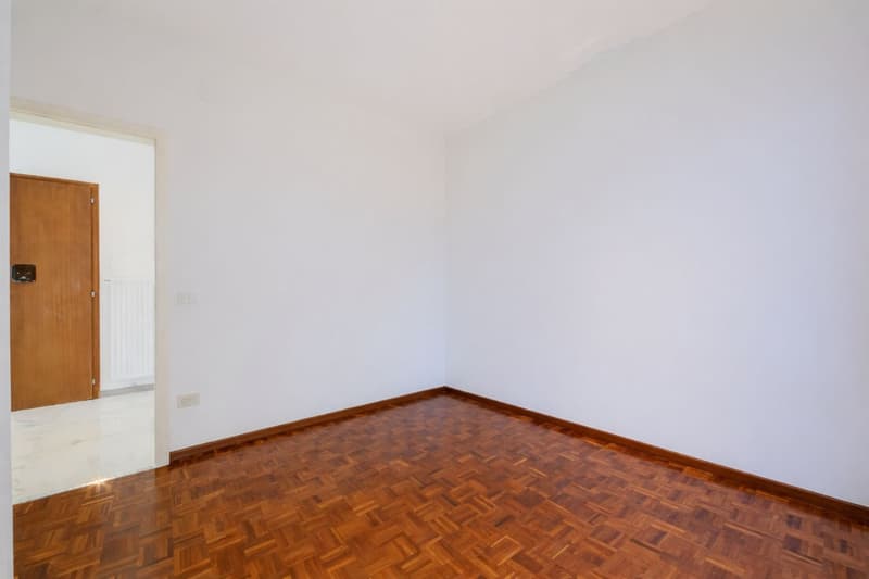Prächtige Wohnung mit Terrasse und Seeblick in Lugano Aldesago (6)