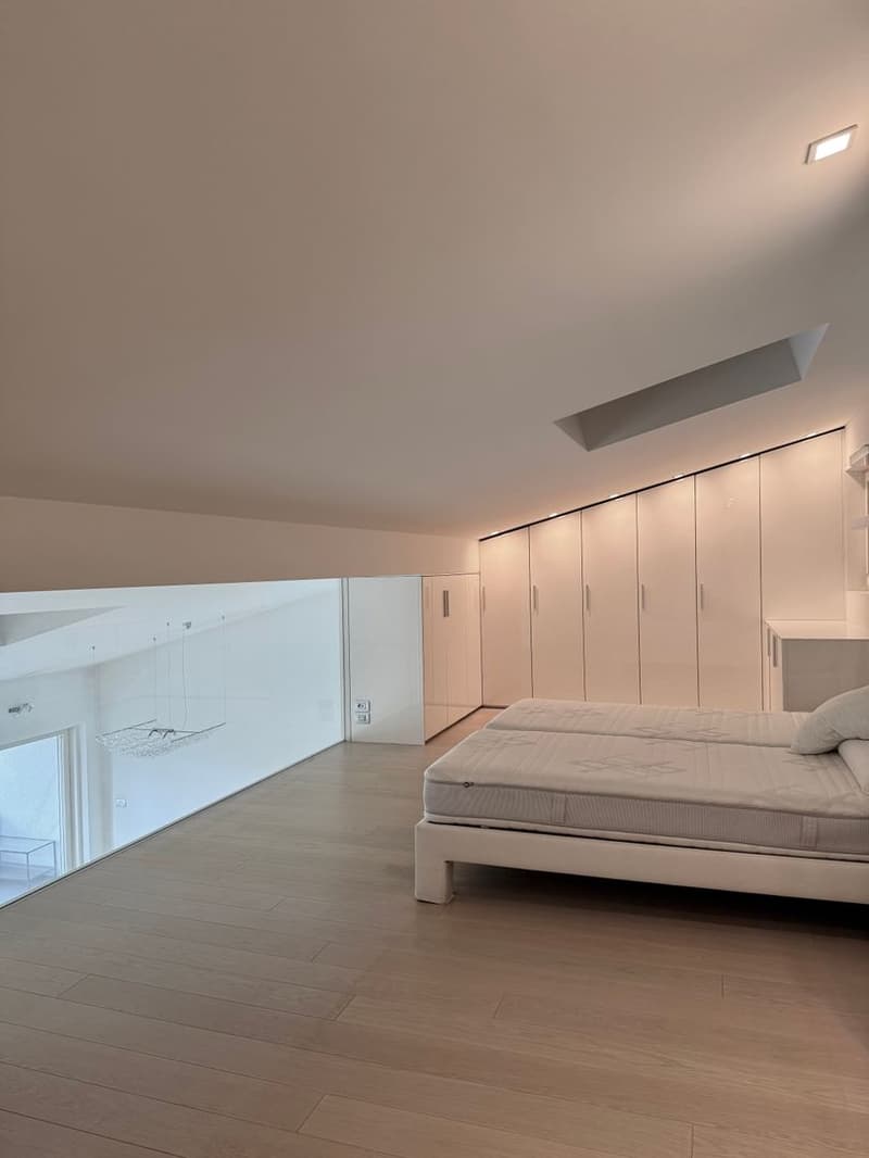 Furnished 2.5-room apartment with garden and balcony in Morcote (8)