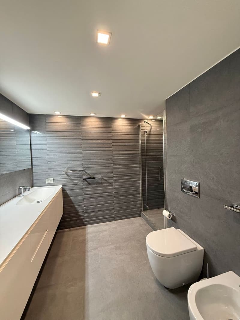 Furnished 2.5-room apartment with garden and balcony in Morcote (10)