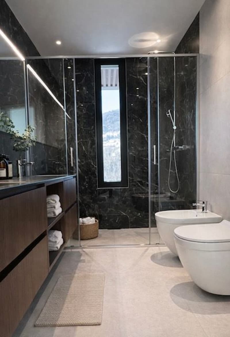 Villa di design in posizione unica con vista lago mozzafiato e darsena (14)