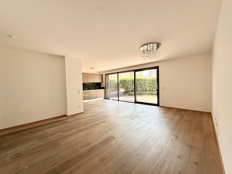 Appartamento di lusso di 4,5 locali con giardino (3)