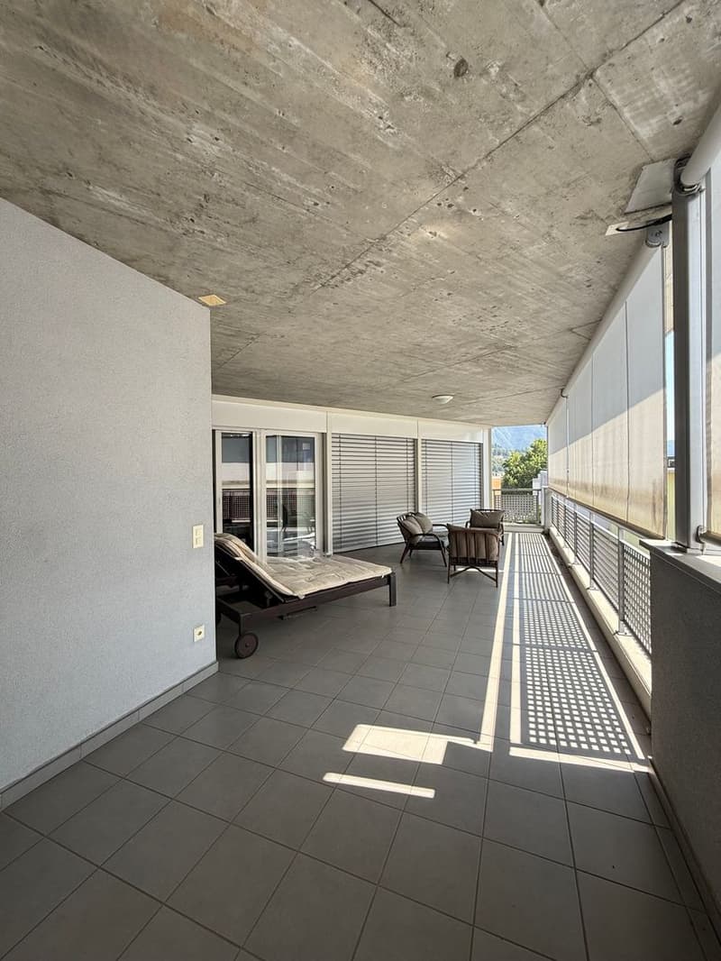 Recente costruzione • Oltre 200 m² di terrazzi privati • Jacuzzi • Vista panoramica • 3 posti auto (1)