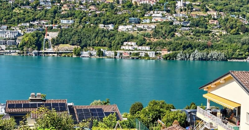 Appartamento con terrazza panoramica piscina e splendida vista lago (1)