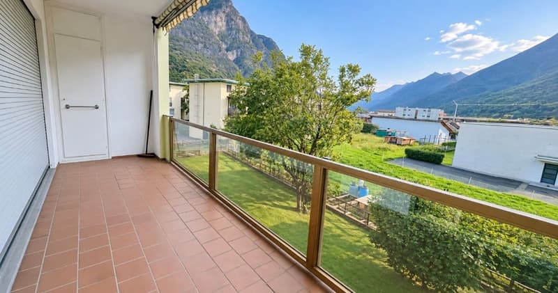 Appartamento con terrazza panoramica e vista aperta (2)