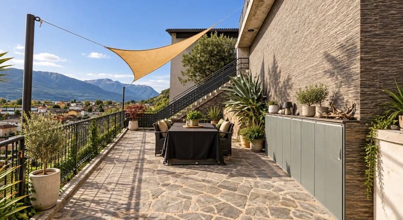 Villa con giardino e vista panoramica (31)