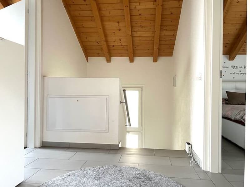 Osogna - villetta in vendita con giardino privato e soffitti a vista (13)