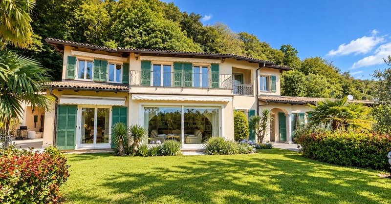 Villa a Pura 7,5 locali con vista lago e piscina interna (12)