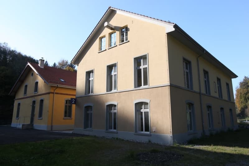 Office/Studio with Old Building Charm (5)