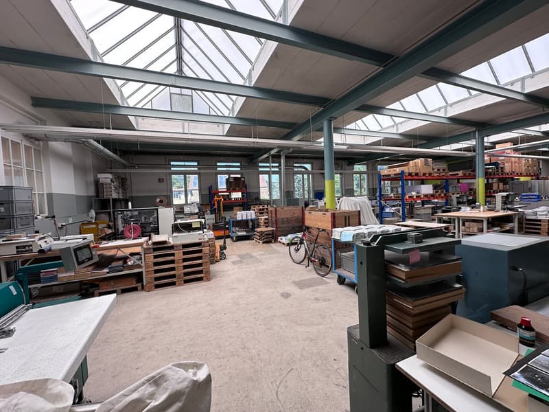 809m2 bright industrial and storage space in the industrial area of Hittnau (10)