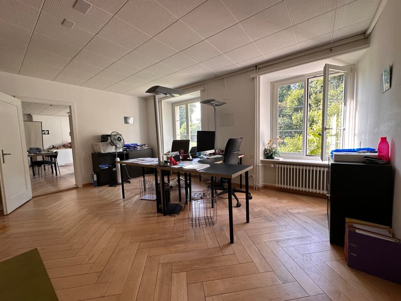 Charmantes Büro im historischen Altbau an der Aathalstrasse 80 in Uster (6)