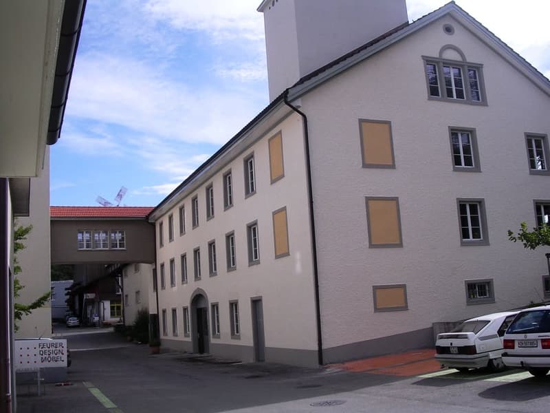 Charmantes Büro im historischen Altbau an der Aathalstrasse 80 in Uster (12)