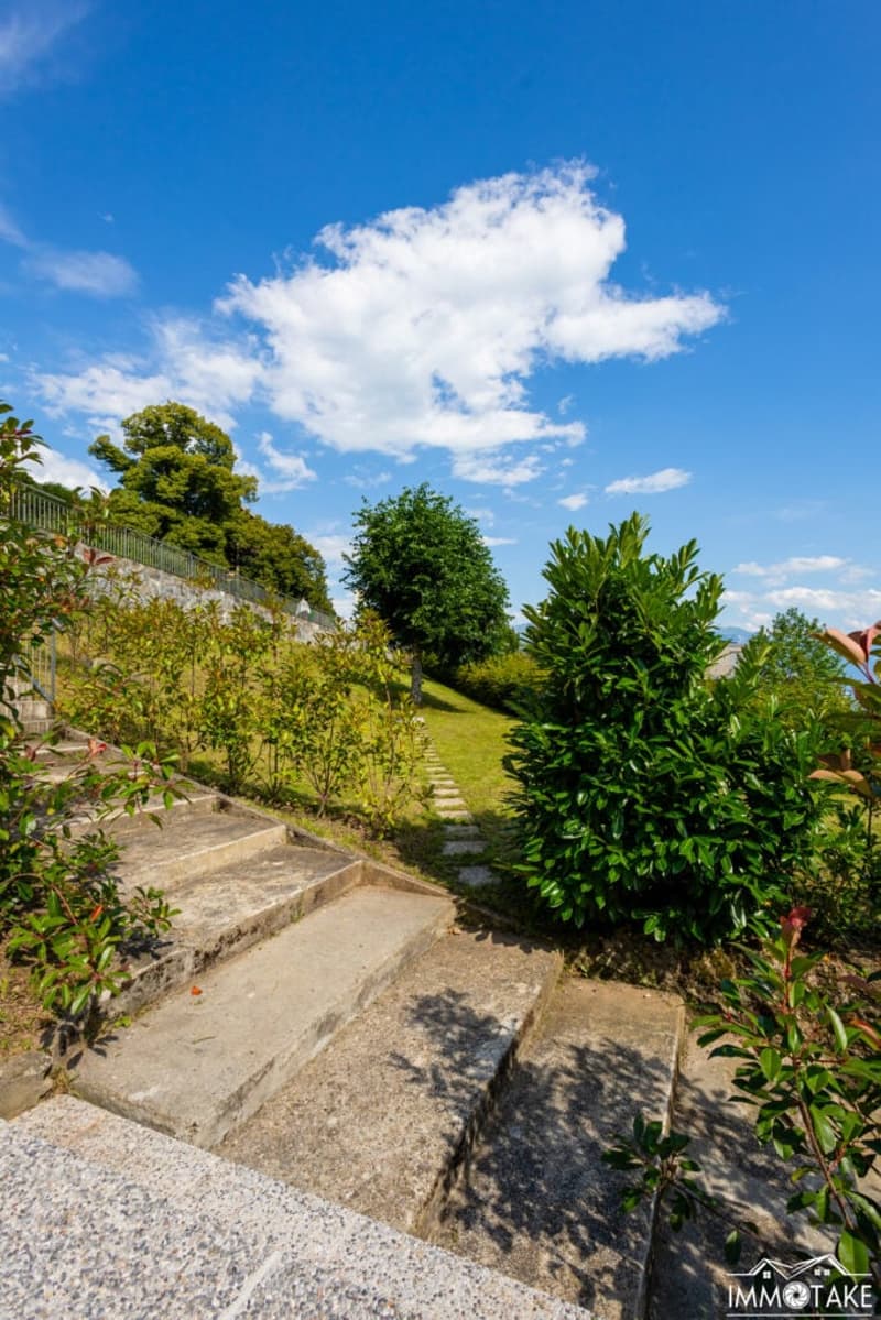 Luxury chalet with panoramic view in Chardonne (9)