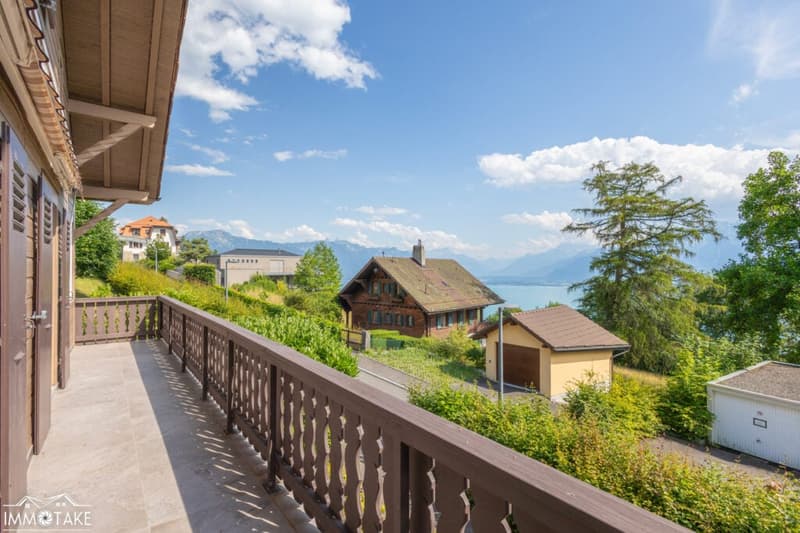 Luxury chalet with panoramic view in Chardonne (1)
