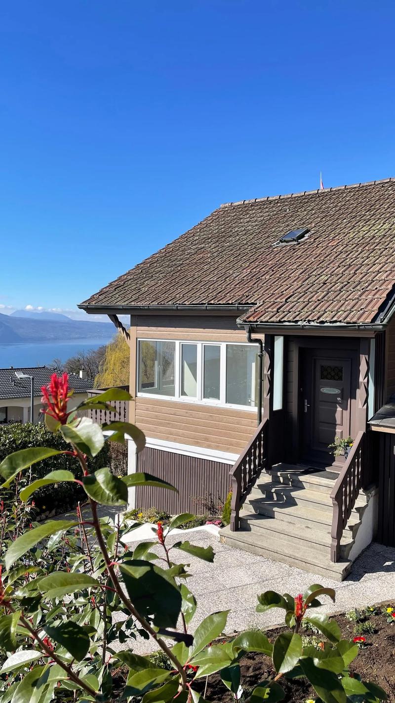 Luxury chalet with panoramic view in Chardonne (19)