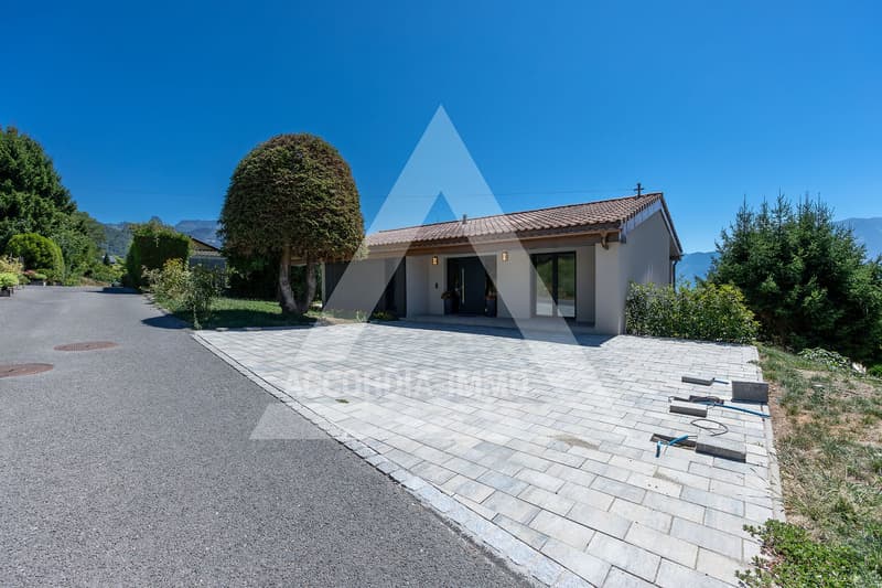 Magnifique villa de 7.5 pièces à St-Légier-La Chiésaz (1)