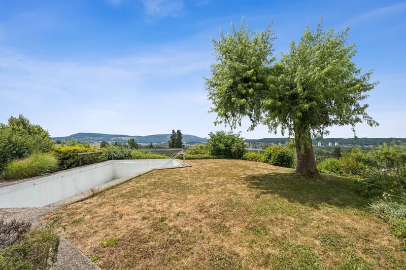 Charmantes 5-Zimmer-Einfamilienhaus mit Garten, Pool und Weitsicht (11)