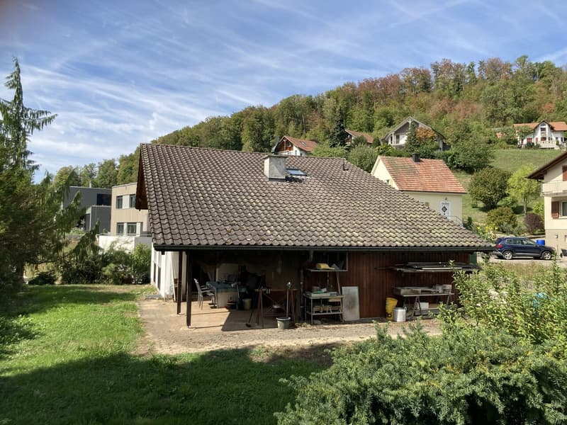 Freistehendes Einfamilienhaus mit angebautem Carport / Geräteschuppen (3)