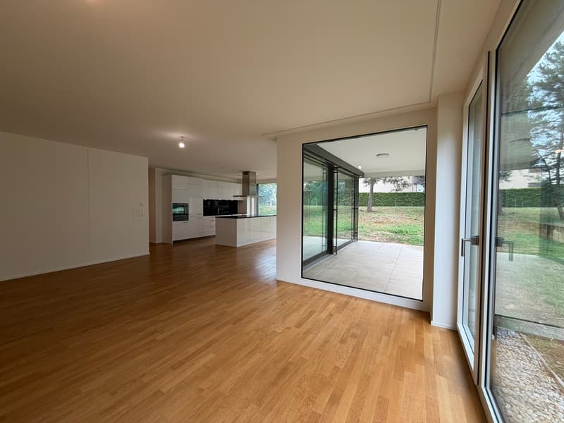 Willkommen in dieser modernen und grosszügigen 4.5-Zimmer-Wohnung (1)