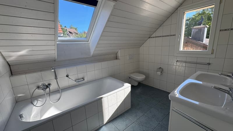 Freistehendes Einfamilienhaus an sonniger Wohnlage (8)
