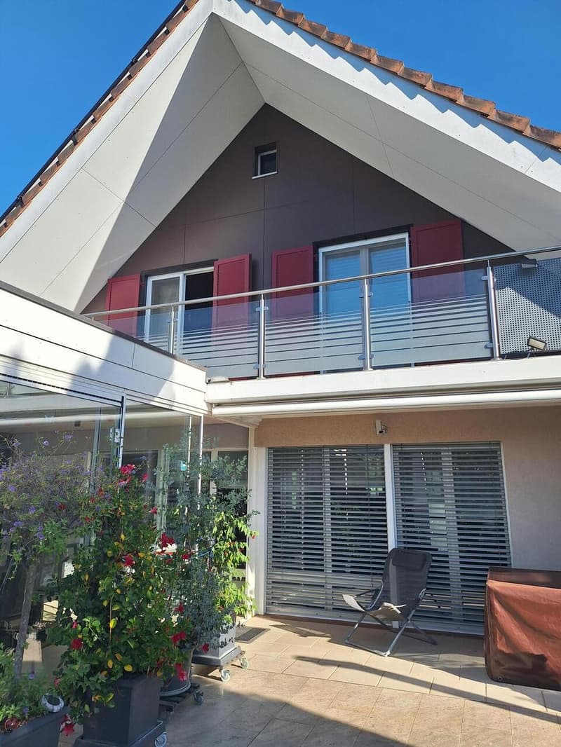 Charmantes Einfamilienhaus mit Garten an sonniger Wohn-/Aussichtslage (2)