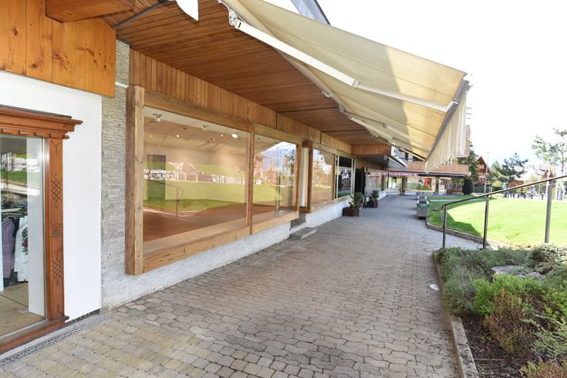 Charming commercial property in the heart of Crans (6)