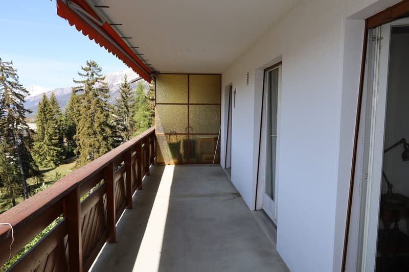 Charming 2.5-room apartment with breathtaking views in Crans (10)