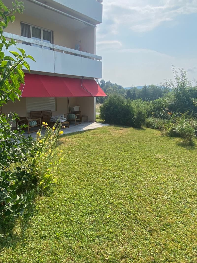 Appartamento giardino soleggiato con vista sulle Alpi in posizione ideale (11)