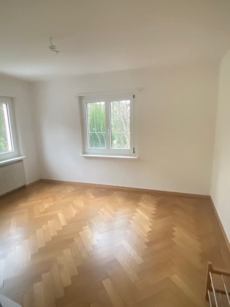 Charming 2.5-room apartment with additional separate office/guest room (4)