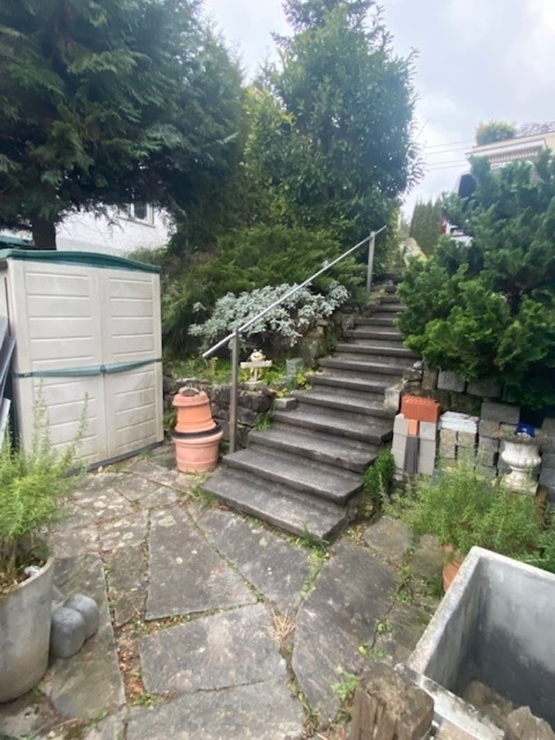 Charming 2.5-room apartment with additional separate office/guest room (9)