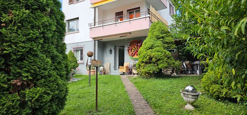 Charming 2.5-room apartment with additional separate office/guest room (11)