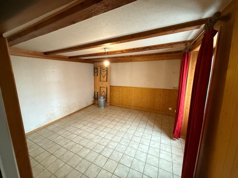 Exclusivité ? Bien à rénover avec fort potentiel à Givrins (5)