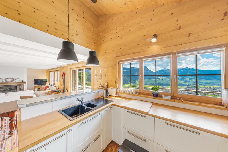 Magnificent chalet with exceptional views! (8)
