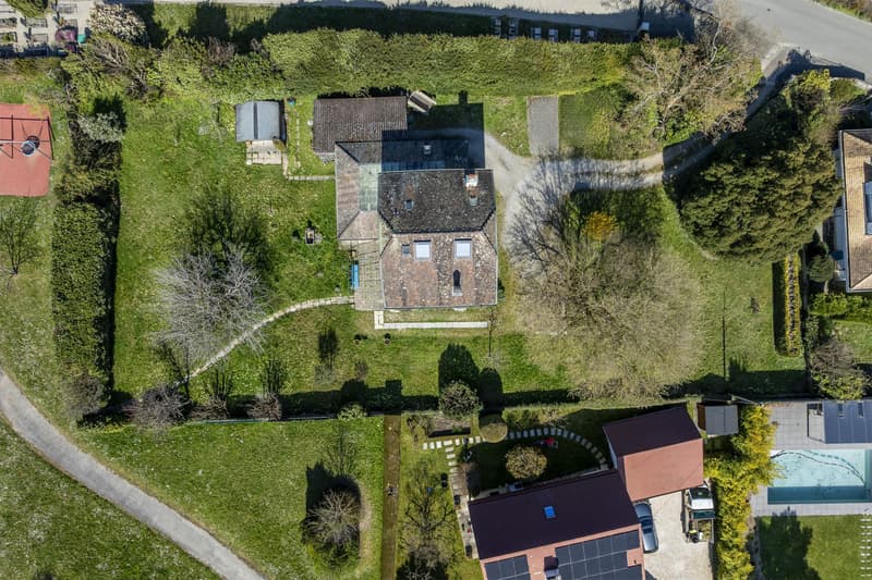 Exclusive - Charming family property with outbuilding, in a green haven in Mies (3)