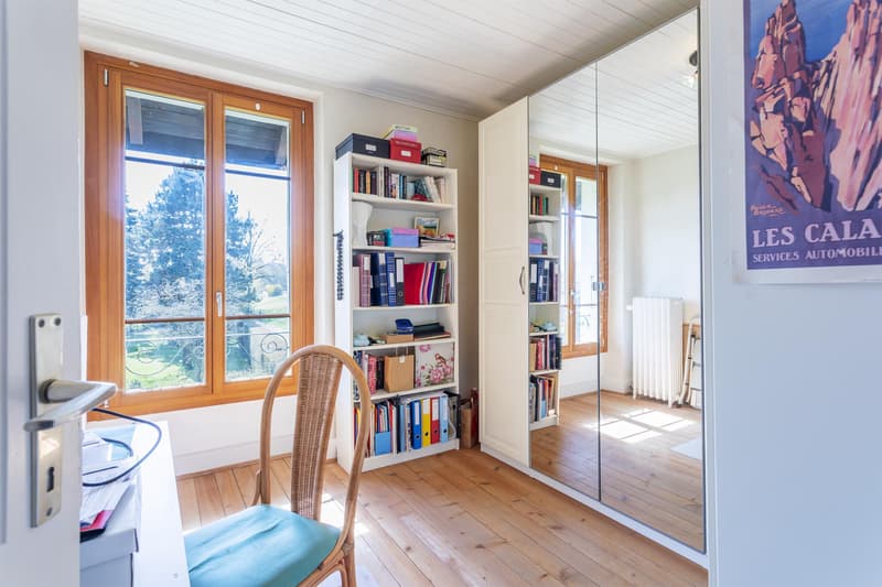 Exclusive - Charming family property with outbuilding, in a green haven in Mies (8)