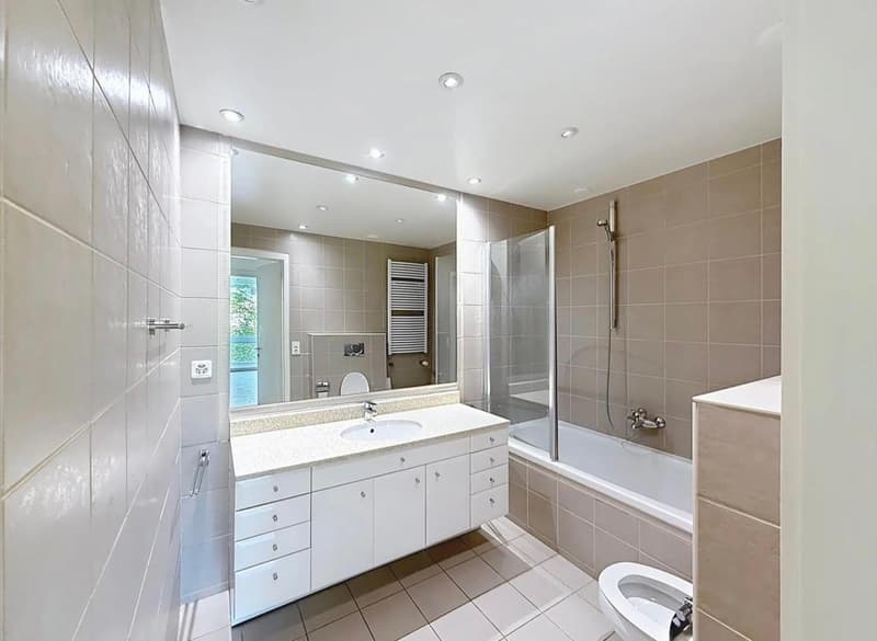 Florissant : Bel appartement de 3 pièces avec balcon, piscine et parking (5)