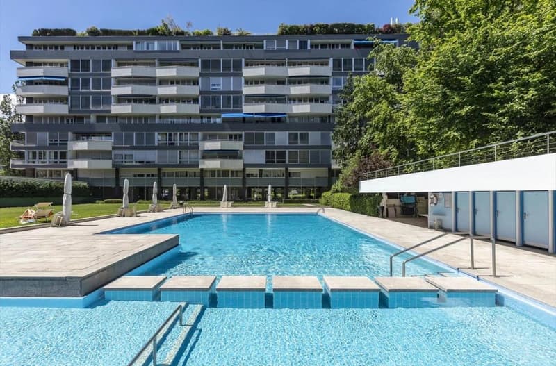 In esclusiva: Bel appartamento di 3 locali con balcone, piscina e parcheggio ? Ambiente di vita ideale (1)
