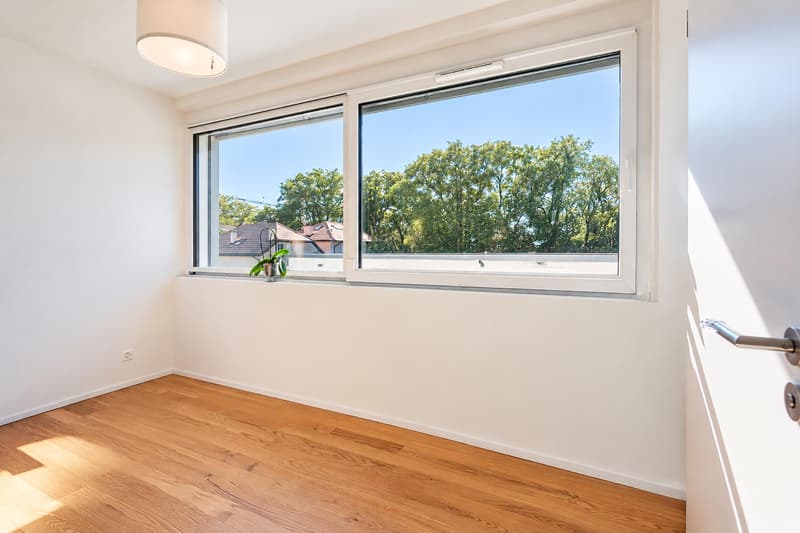 En exclusivité - Chêne-Bougeries - Élégant duplex de 4 pièces avec jardin privatif de 308 m² (8)